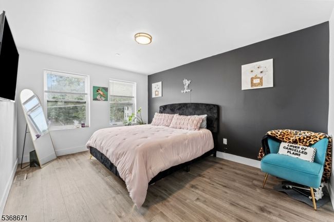 1465 E 2 Nd St, Home with 4 bedrooms, 4 bathrooms and null parking in Plainfield NJ | Image 14
