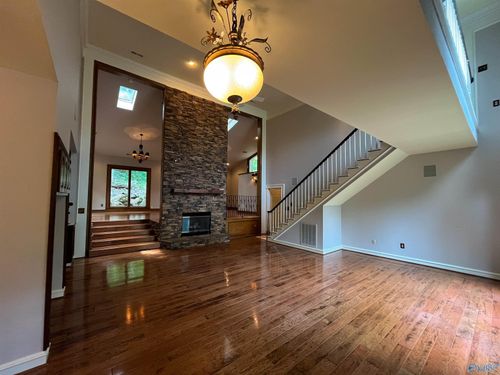 10016 Bluff Dr Se, Huntsville, AL, 35803-1704 | Card Image