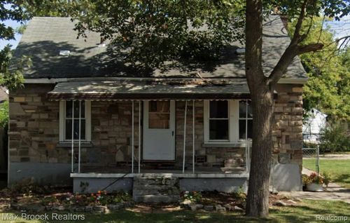 23060 Columbus Ave, Warren, MI, 48089-2204 | Card Image