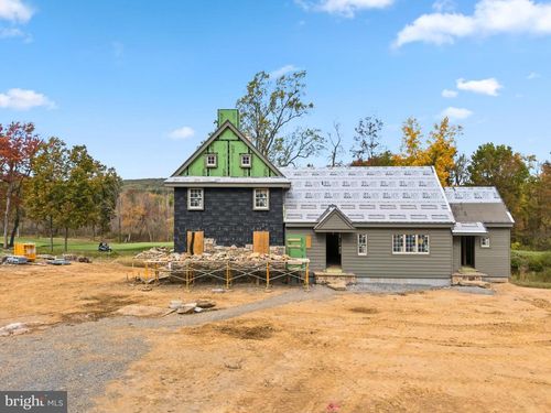 87 Brownstone Ln, ELVERSON, PA, 19520-8734 | Card Image