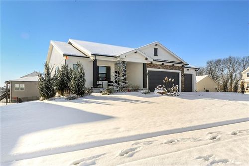 19013 W 188th Ter, Spring Hill, KS, 66083-6032 | Card Image