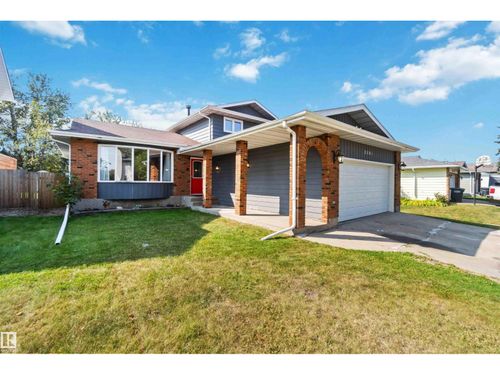 5361 65 St, Redwater, AB, T0A2W0 | Card Image