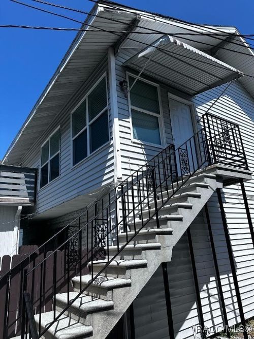 209 9th Ave N, St. Petersburg, FL, 33701-1705 | Card Image