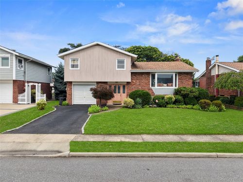 48 Oxford Rd, East Rockaway, NY, 11518-2318 | Card Image