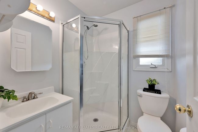 5210 Meadowland Dr, House other with 3 bedrooms, 3 bathrooms and 6 parking in Cardinal ON | Image 37