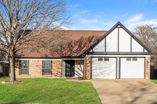 309 Deacon Dr, Euless, TX, 76039-4230 | Card Image