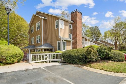5638 River Heights Xing Se, Marietta, GA, 30067-4877 | Card Image