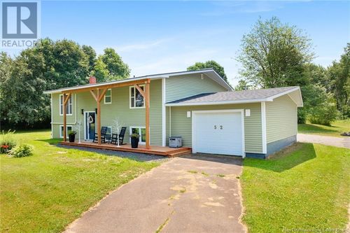52 King St, Chipman, NB, E4A2H7 | Card Image