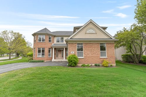 47 Holabird Cir, Highwood, IL, 60040-2001 | Card Image