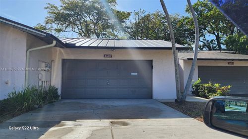 195-3607 Lime Hill Rd, Lauderhill, FL, 33319-5140 | Card Image
