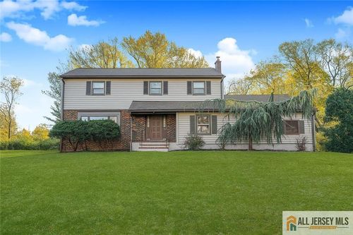 11 Gunpowder Dr, East Brunswick, NJ, 08816-2626 | Card Image