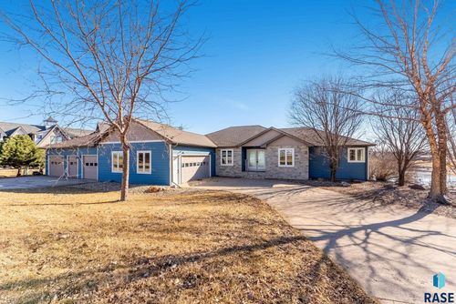 6340 Harbor Way, Wentworth, SD, 57075-7318 | Card Image