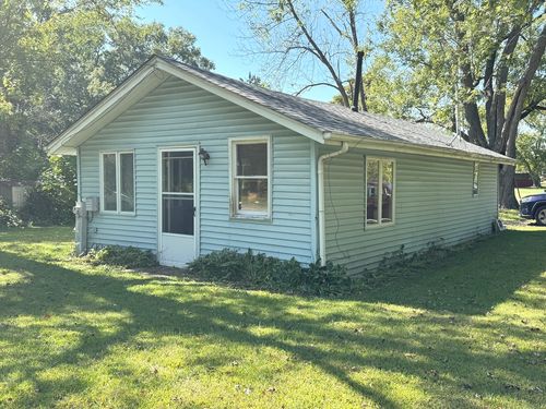 3239 N 17000e Rd, Momence, IL, 60954-3859 | Card Image