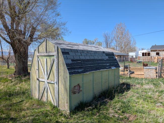 View of outdoor structure with an outdoor structure | Image 5