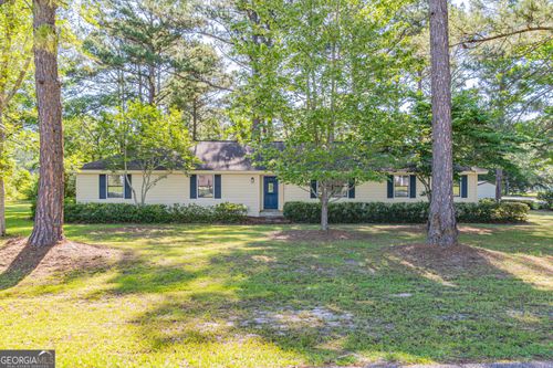 1010 Cherrywood Rd, Waycross, GA, 31503-8026 | Card Image