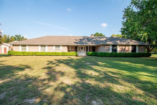 1000 N Waldrip St, Grand Saline, TX, 75140-1018 | Card Image