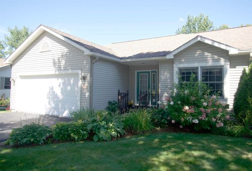 37 Honeysuckle Ln, Williston, VT, 05495-7576 | Card Image
