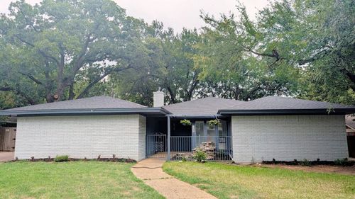 1756 Cynthia Ln, Hurst, TX, 76054-3710 | Card Image