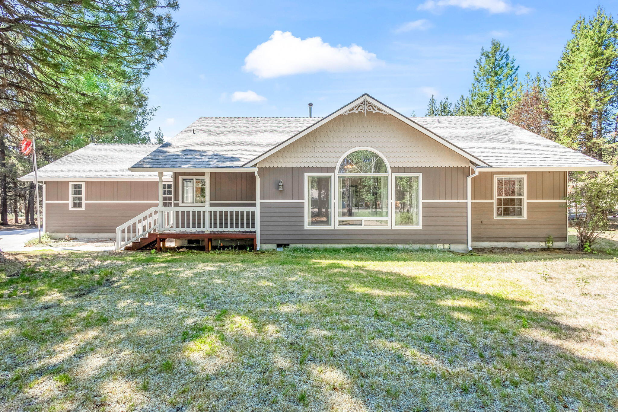 Sunrise Blvd, LA Pine, OR 97739