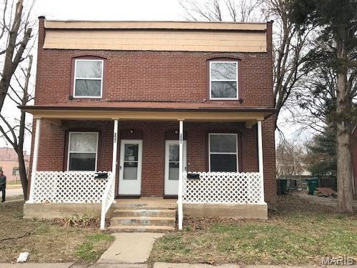 118 W 7th St, O Fallon, IL, 62269-2064 | Card Image