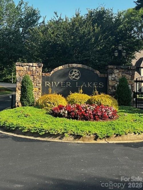 32-8112 Bayview Ln, Belmont, NC, 28012-6765 | Card Image