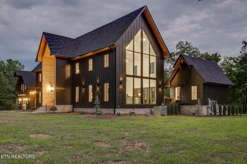 84 Judd Ln, Lancaster, TN, 38569-6215 | Card Image