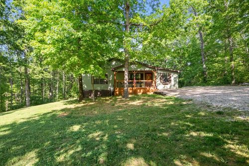 882 Pack Rd, White Bluff, TN, 37187-4418 | Card Image