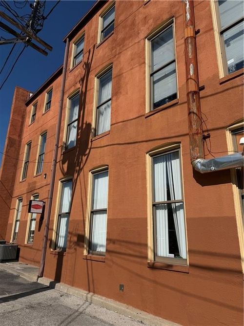412 Delaware #306 Street, Kansas City, MO, 64105 | Card Image