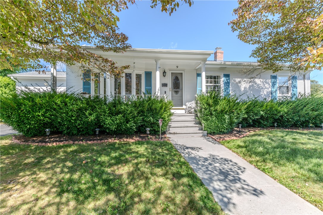 Henry Ct, Johnston, RI 02919