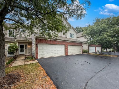 349-349 Abington Woods Dr, Aurora, IL, 60502-6244 | Card Image