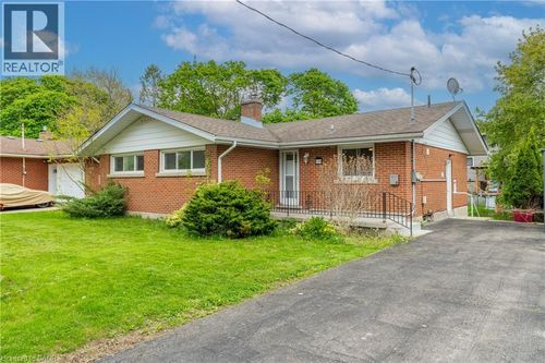 upper-110 Stonybrook Dr, Kitchener, ON, N2M4L7 | Card Image
