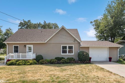 1706 8th Ave, Grinnell, IA, 50112-1522 | Card Image