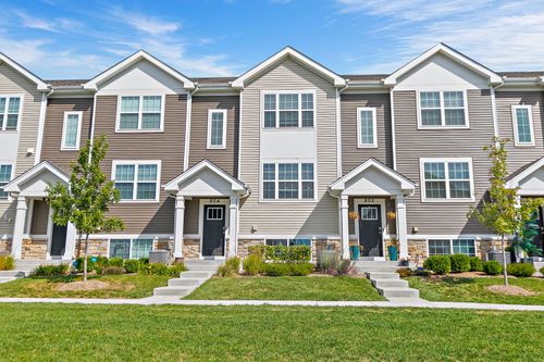804 Briar Glen Ct, Hampshire, IL, 60140-1030 | Card Image