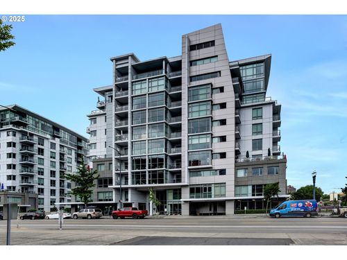 103-1260 Nw Naito Pkwy, Portland, OR, 97209-3149 | Card Image