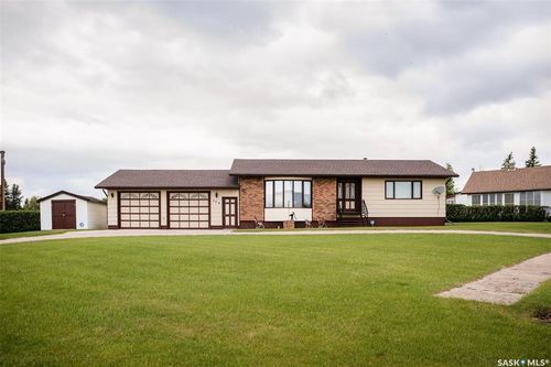 304 Pierson St, Neudorf, SK, S0A2T0 | Card Image