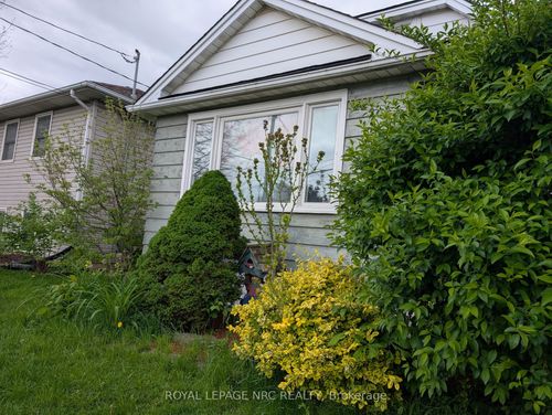 110 Eastchester Ave, Saint Catharines, ON, L2P2Z1 | Card Image