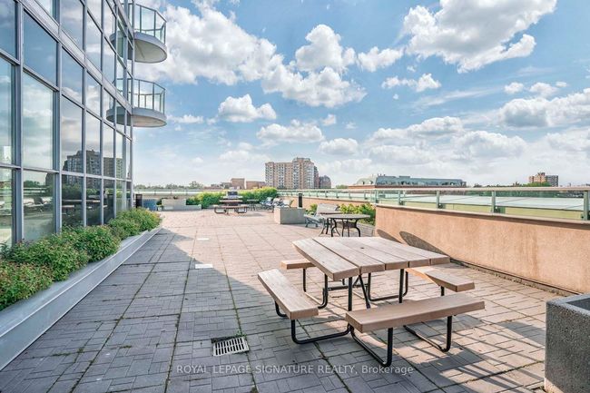 612 - 9 George St N, Condo with 2 bedrooms, 1 bathrooms and 1 parking in Brampton ON | Image 35