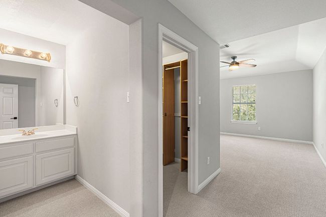 bedroom with full bath | Image 32