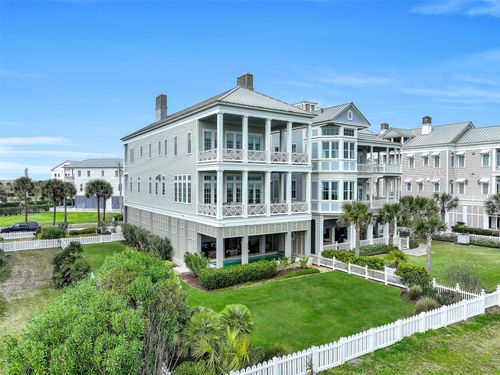 2457 E Seaside Dr, Galveston, TX, 77550-2726 | Card Image