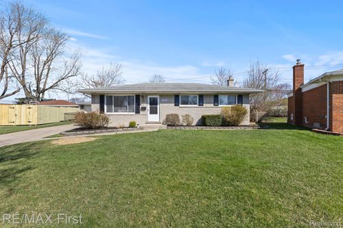 14301 Maisano Dr, Sterling Heights, MI, 48312-6634 | Card Image