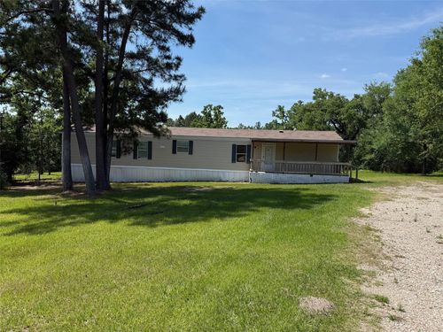 107 Twin Creek Dr, Huntsville, TX, 77320-2733 | Card Image