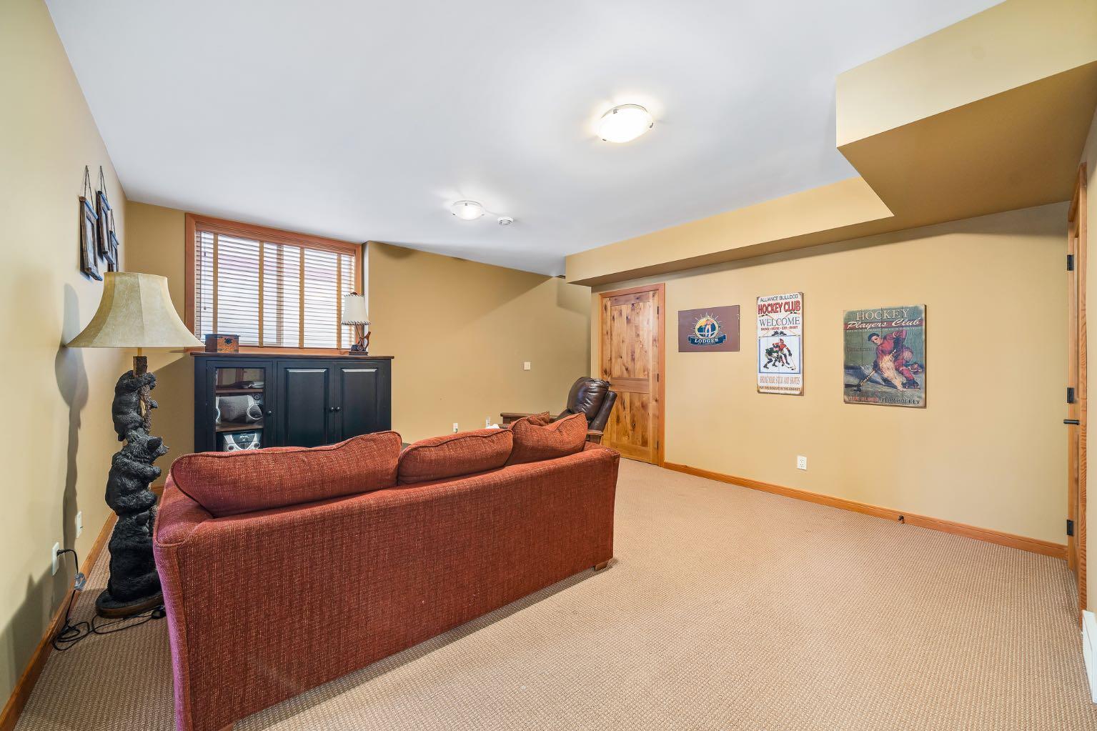 158 Hubman Landing, Home with 4 bedrooms, 3 bathrooms and 4 parking in Canmore AB | Image 34