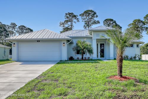 926 Sareta St Se, Palm Bay, FL, 32909-5801 | Card Image
