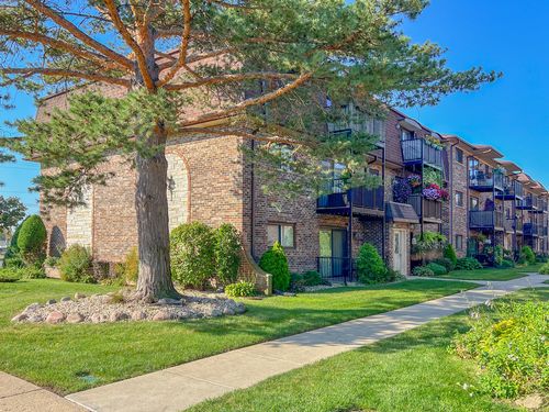 unit-1b-7604 W Lawrence Ave, Harwood Heights, IL, 60706-3442 | Card Image