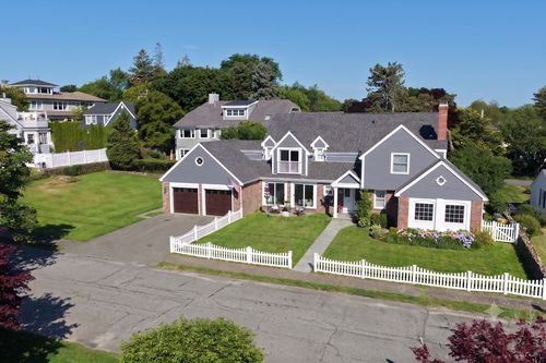 5 Coolidge Rd, Marblehead, MA, 01945-2826 | Card Image