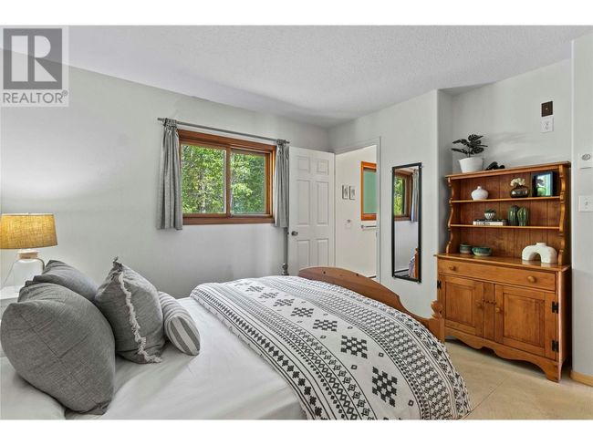 4006 Express Point Rd, House other with 4 bedrooms, 2 bathrooms and null parking in Scotch Creek BC | Image 35