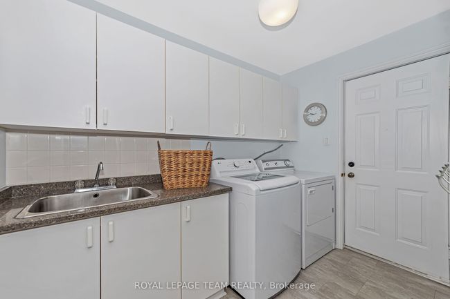 1536 Sherruby Way, House other with 4 bedrooms, 3 bathrooms and 10 parking in Kanata ON | Image 21
