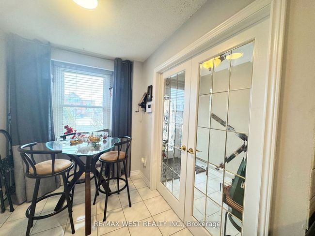 425 Hansen Rd N, House other with 4 bedrooms, 3 bathrooms and 4 parking in Brampton ON | Image 6