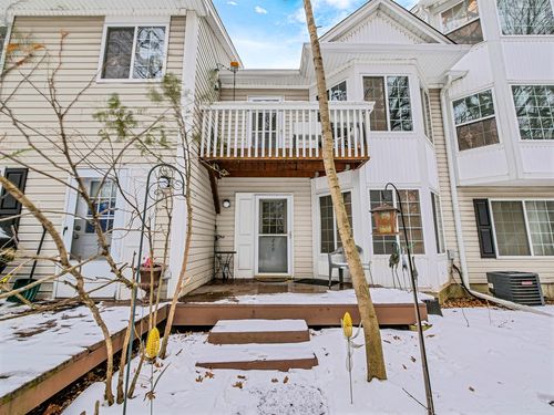 249 W Whispering Oaks Ln, Round Lake, IL, 60073-3582 | Card Image