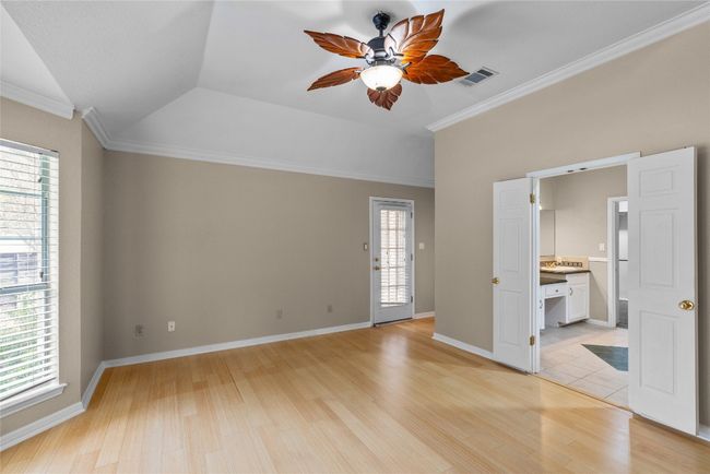 Primary Suite with door to back deck | Image 33